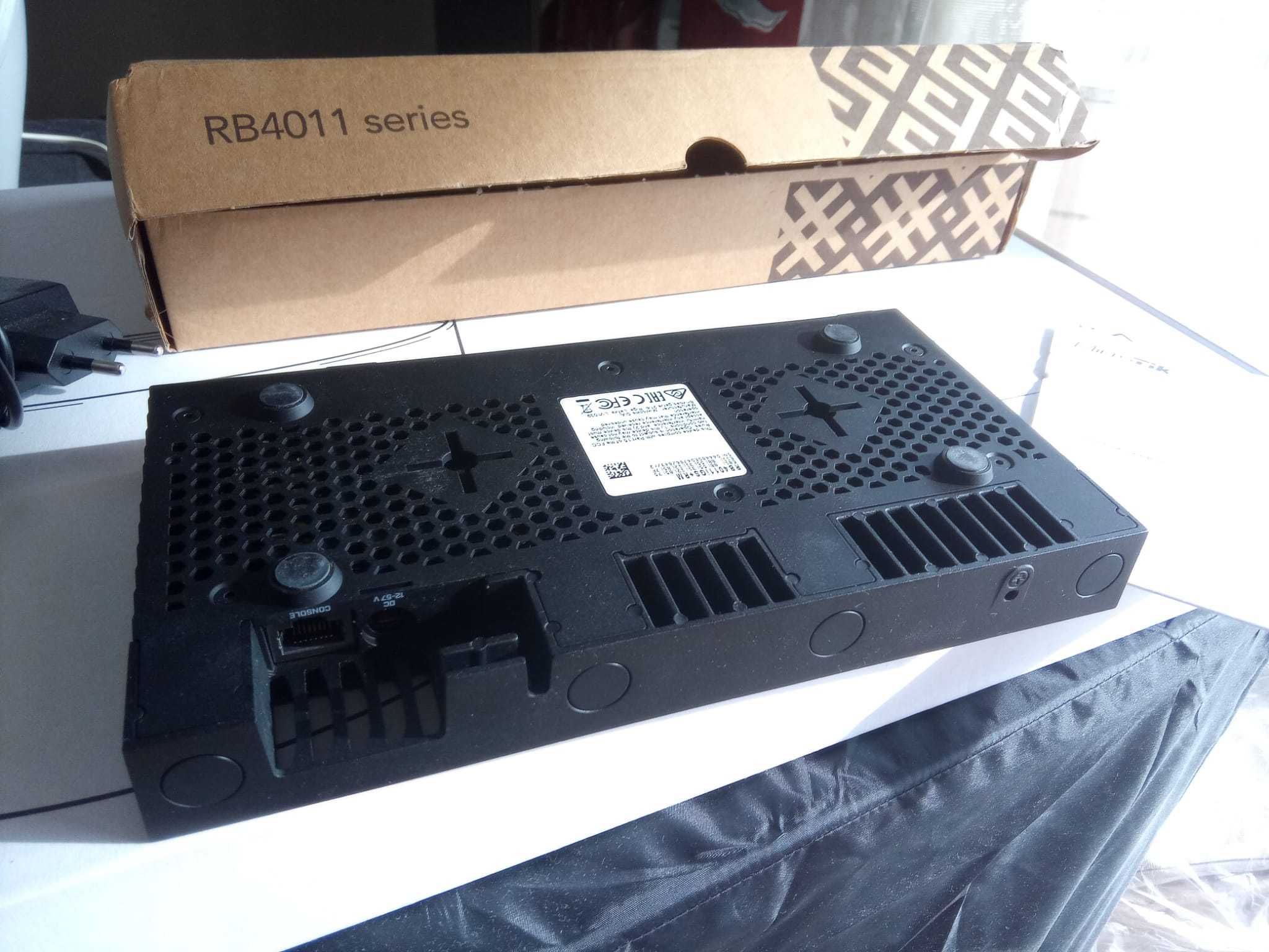Routerboard Mikrotik RB4011 iGS+RM series