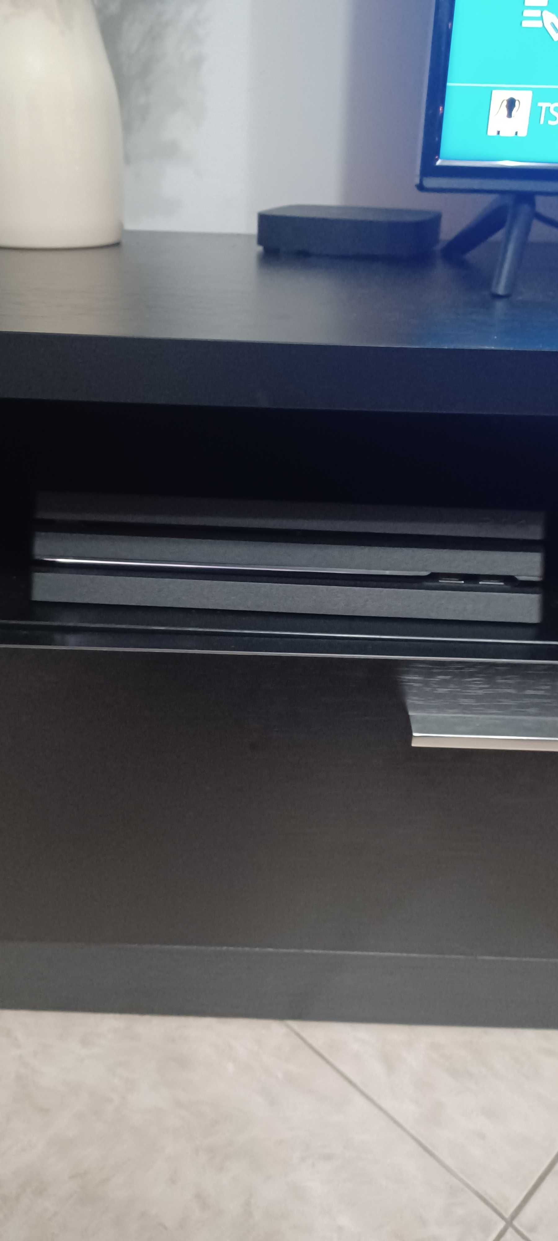 Ps4 pro sem comando