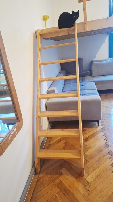 Schody drewniane. Schody młynarskie. Schody antresola.