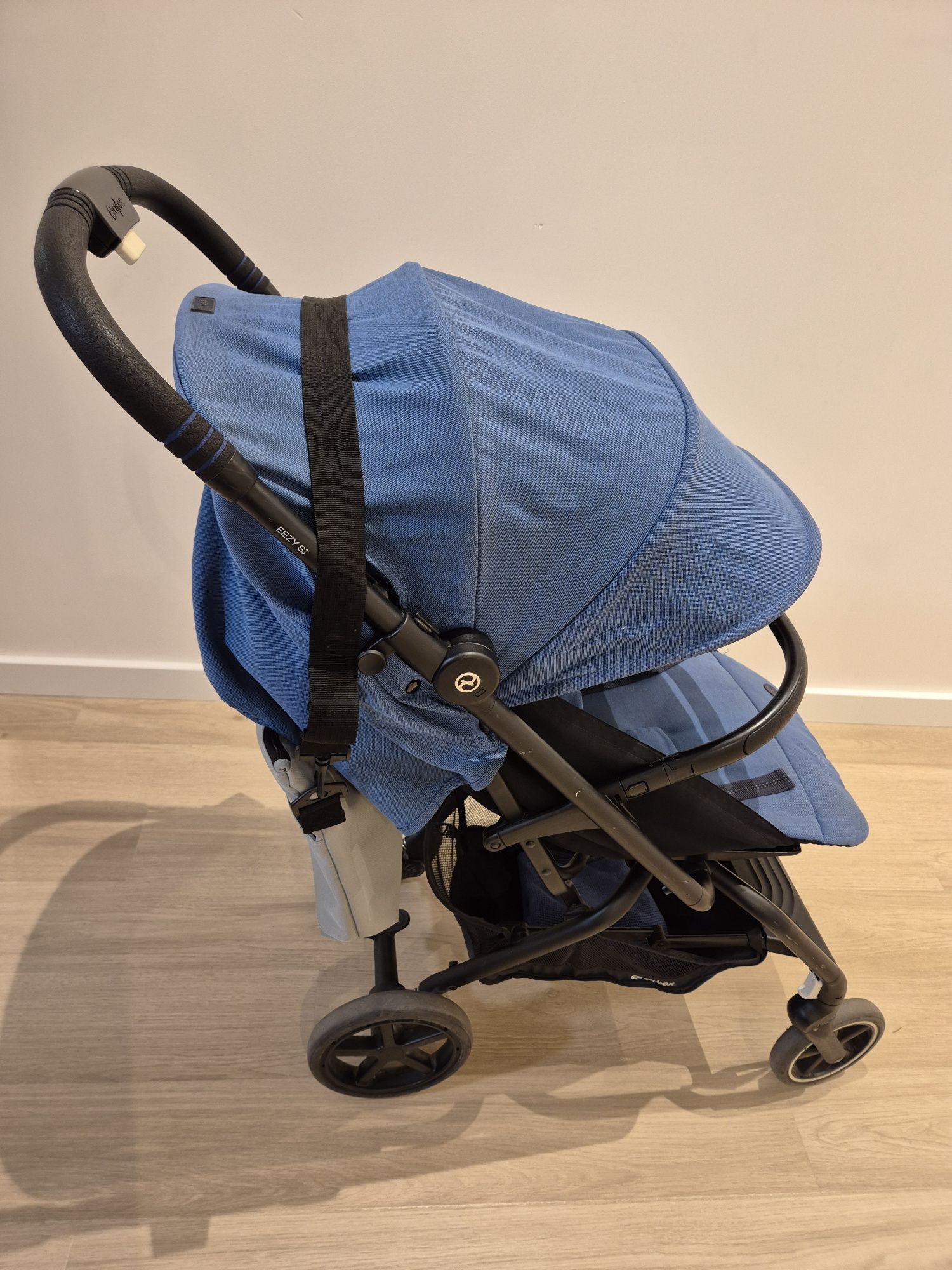 Zarezerwowany Wózek spacerówka Cybex Eezy s+2 Navy Blue