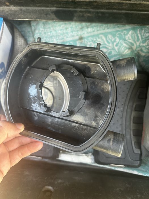 Продам кришку б/у в гарному стані