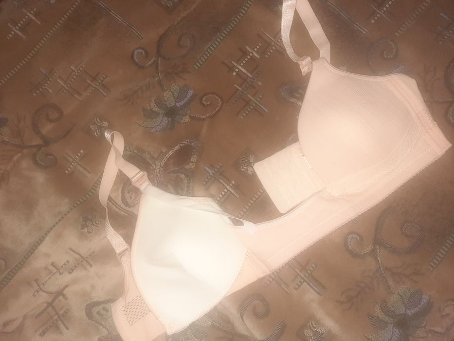 Бюстгальтер для годування грудьми