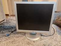 Monitor MAG  17"