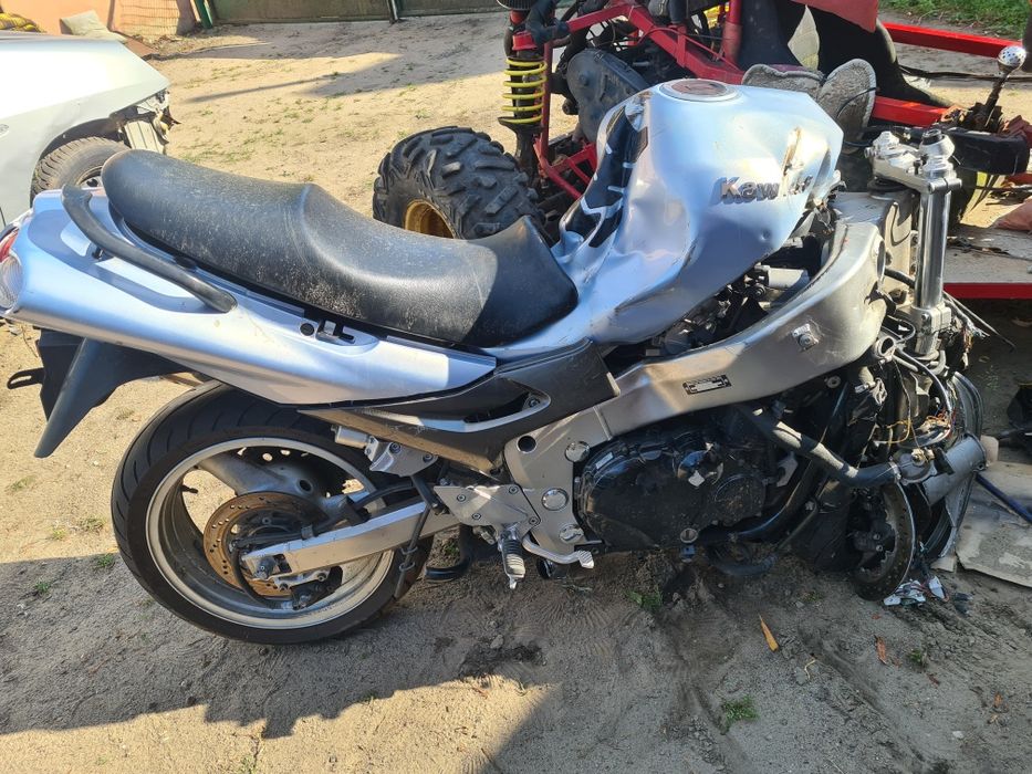 Kawasaki zzr1200 po wypadku