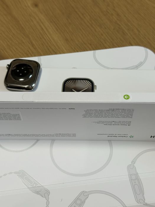 Новий Apple Watch Series 10 46 mm Natural Titanium