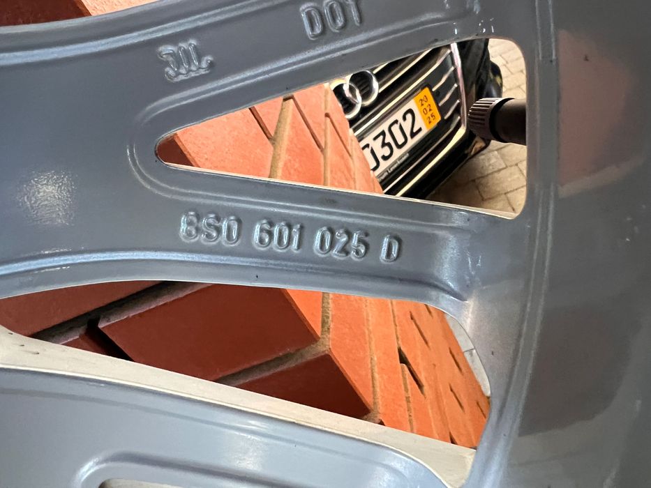 Koła Zima Audi A3 VW Skoda Seat 18" 5x112 ET50 8,5J Dunlop 245/40 R18