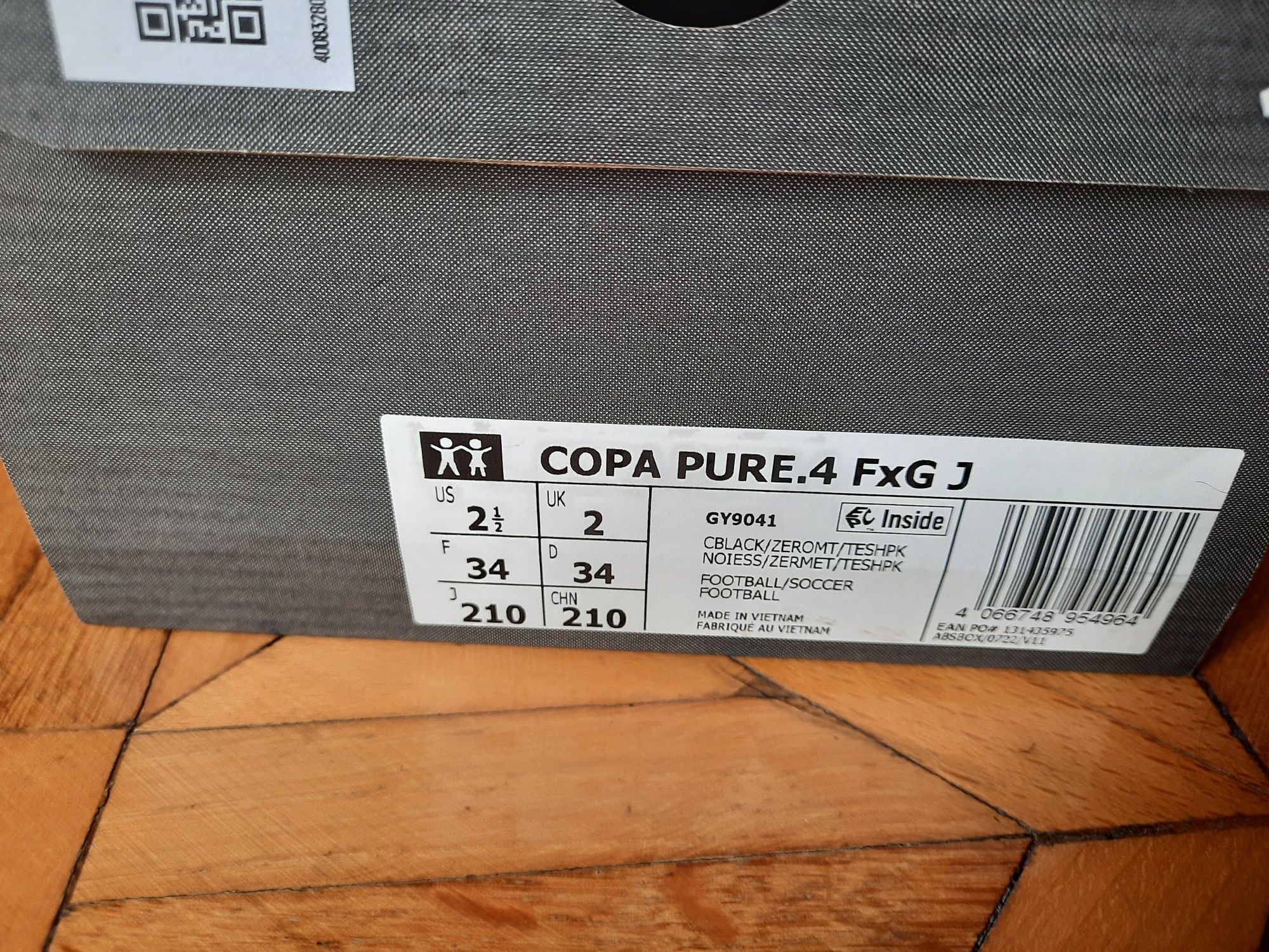 Korki adidas rozm. 34