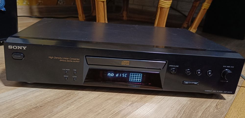 Odtwarzacz CD Sony CDP-XE270