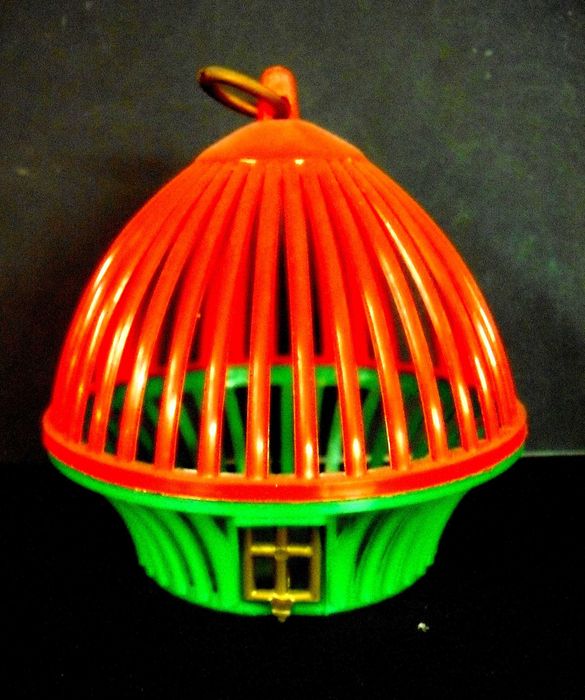 Gaiola antiga para insetos pequenos Portuguesa