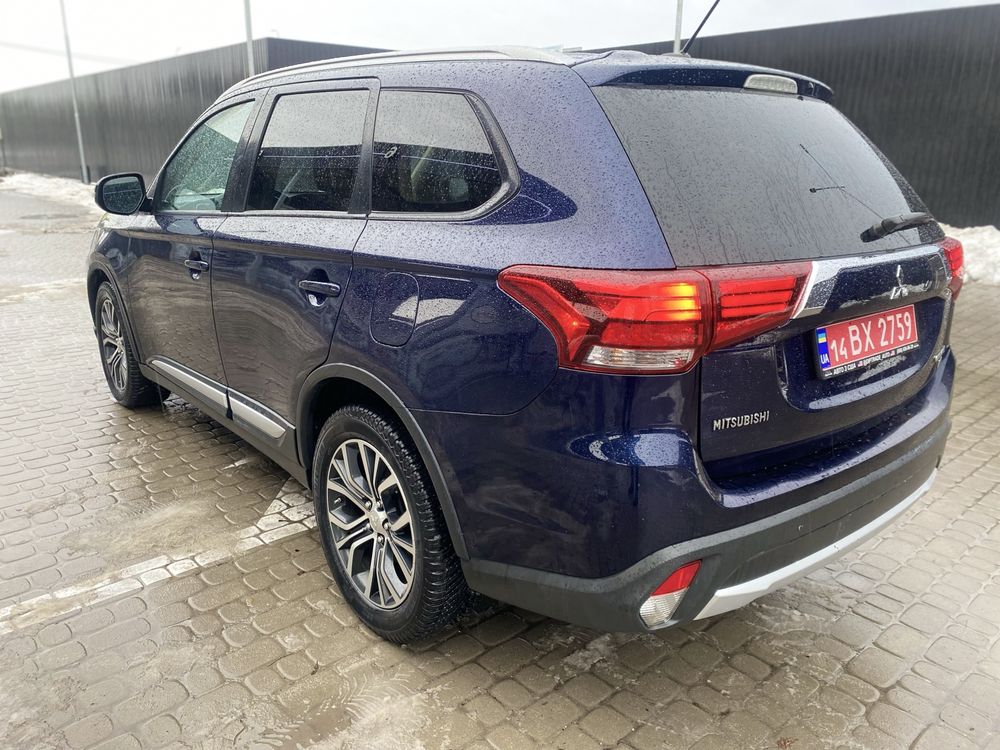 Продам Mitsubishi Outlander 3.0