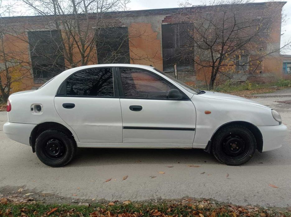 Продам Daewoo Lanos 1,3