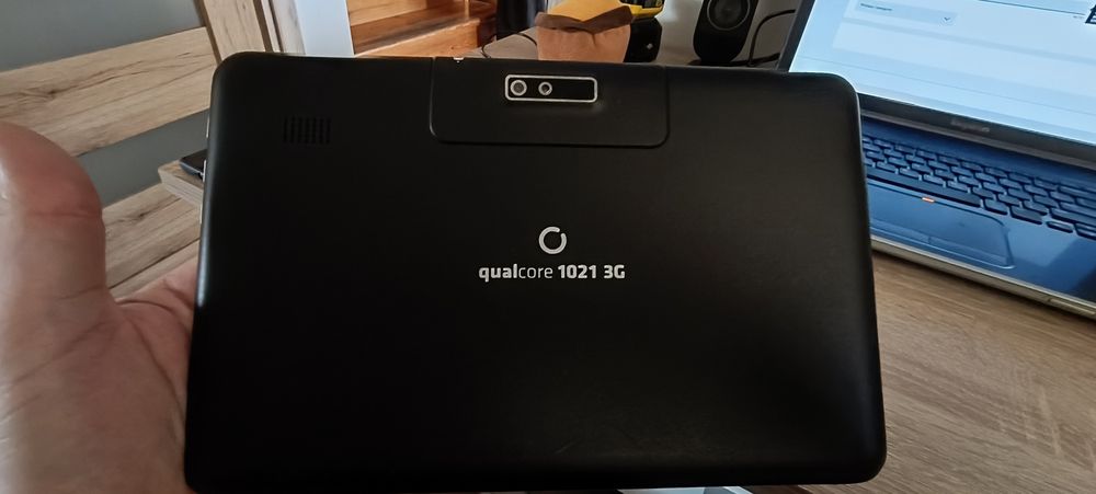 Tablet Overmax qualcore 1021 3G DualSim dla dzieci klawiatura etui