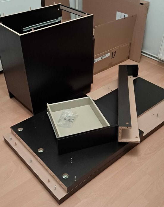 Biurko Malm Ikea, czarne, 140x65cm - jak nowe!