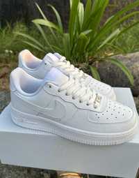Nike Air Force 1 Low '07 White R.43
