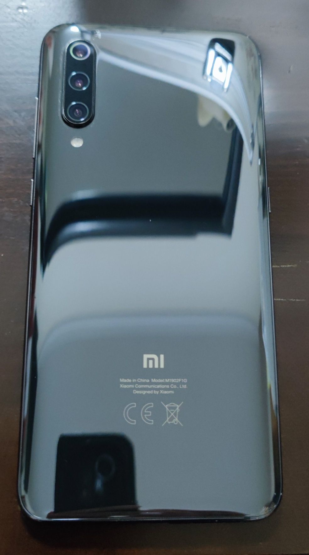 Xiaomi Mi 9           .
