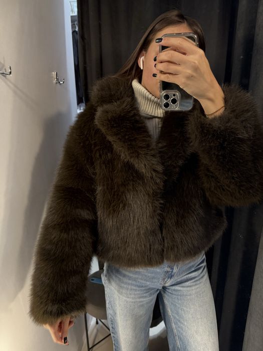 трендова коричнева шуба Zara