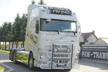 Volvo FH540 ///* GLOBETROTTER ///* HAKOWIEC ///* DO PRZEWOZU KONTENERÓW ///* 6X4 ///* 2019 ///* XENON ///* RETARDER ///* SUPER STAN