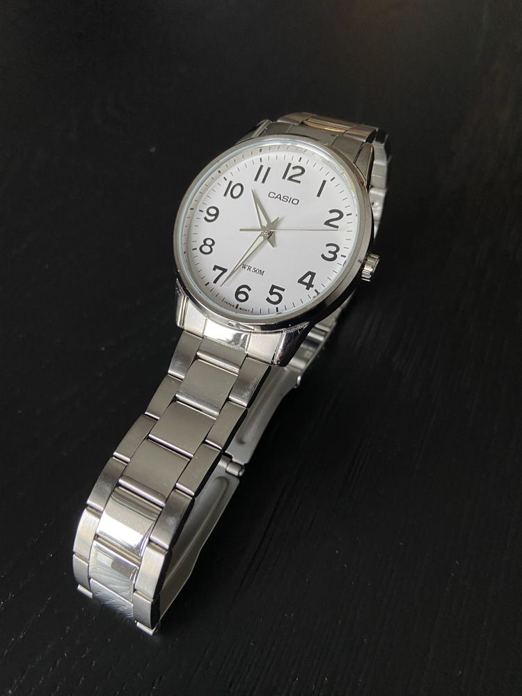 Zegarek analogowy Casio MTP-1303P srebrny męski