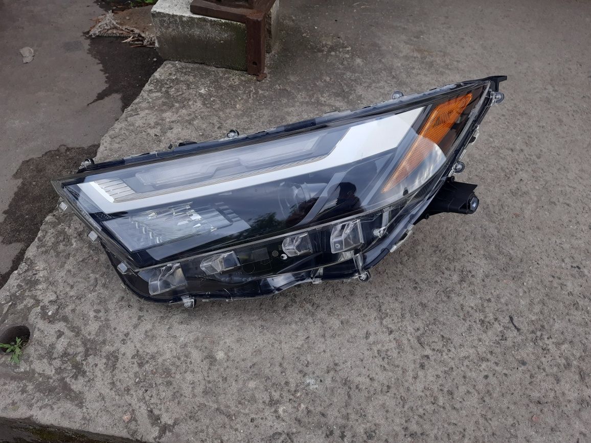 Фара Toyota RAV4 2022 Led левая правая фары в сборе