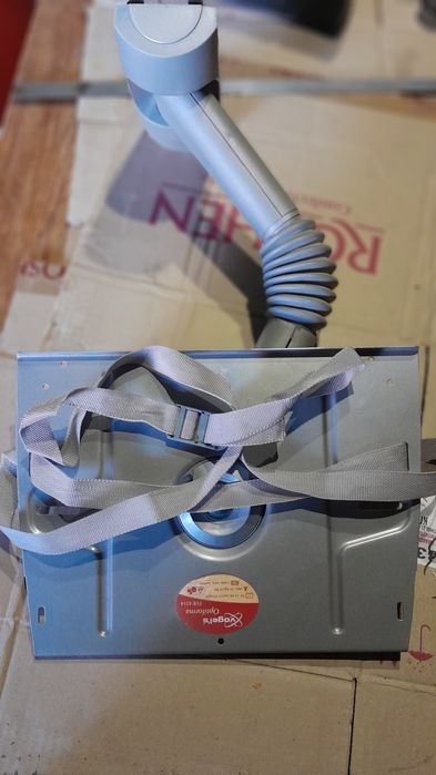 Кріплення для телевізора .