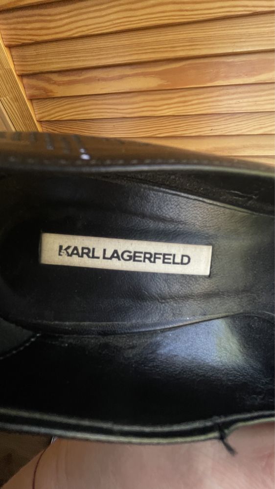 Продам туфлі Karl Lagerfeld