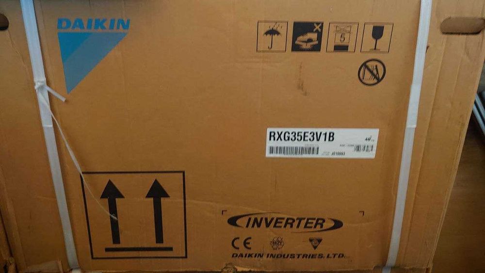 Наружный блок Кондиціонер Daikin FTXG35/RXG35