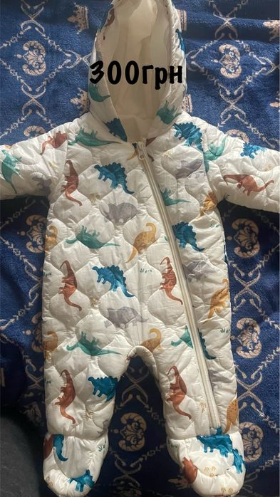 Продам детский осенне -весенний комбинезон 0-4месяца
