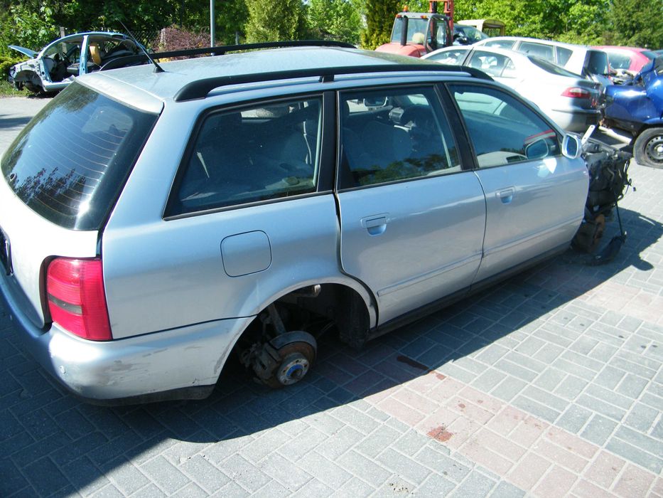 Audi A4 Avant Quattro (1996r.) 2.8 B [142KW/193KM]. Cały na części