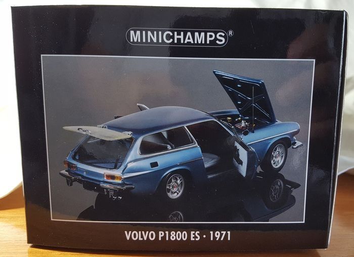 Volvo P1800 ES Minichamps 1:18