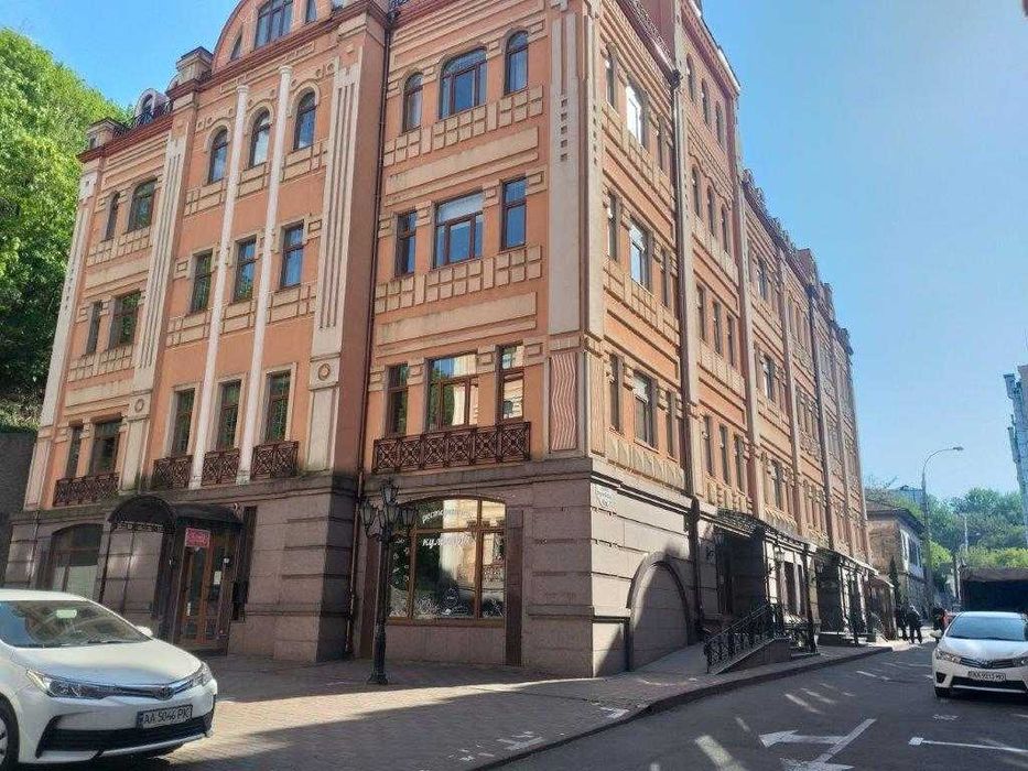 Оренда офісу в БЦ на Верхньому валу, м. Контрактова площа (130 м2)