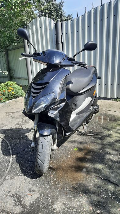 Італійський мопед piaggio nrg 50 power dd