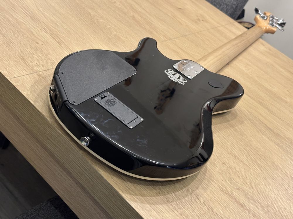 MusicMan Reflex Gamechanger USA Bass