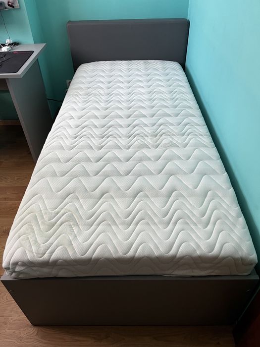 Meblik łóżko 90x200 szare plus materac