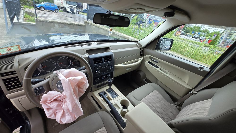 Jeep Liberty Sport 2012 3.7 v6 131tkm!