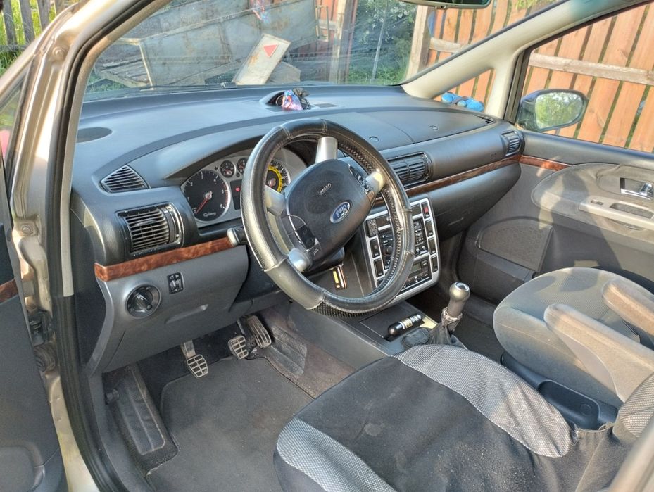 Форд галаксі 2004 року , 1.9 тді 275000 тис. 2800$