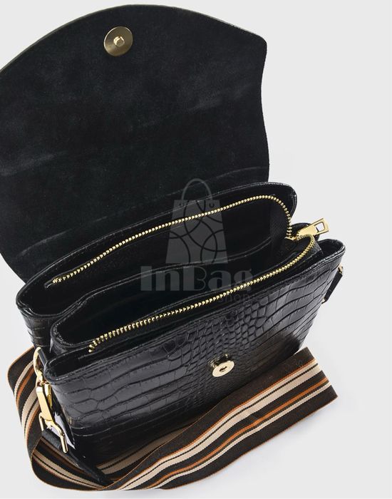 Чорна сумочка з натуральної шкіри