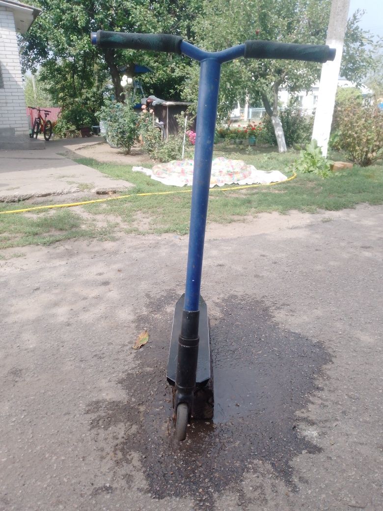 Трюкоковий самокат