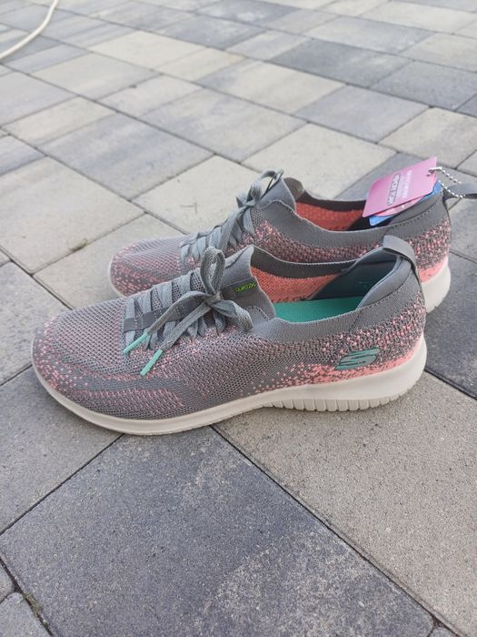 Nowe buty damskie do biegania 39