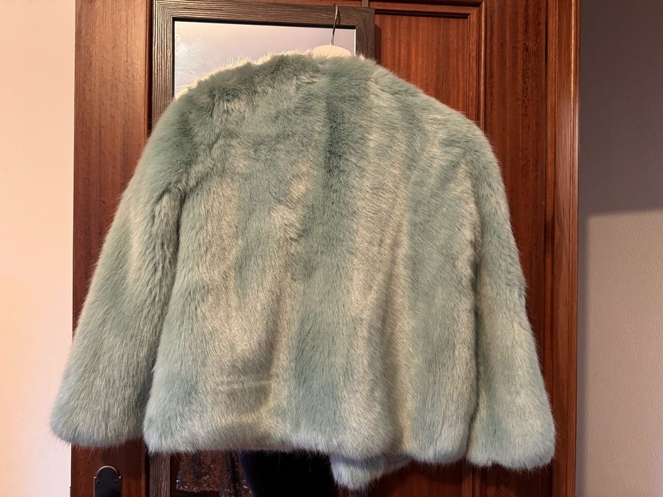 Casaco pêlo azul esverdeado