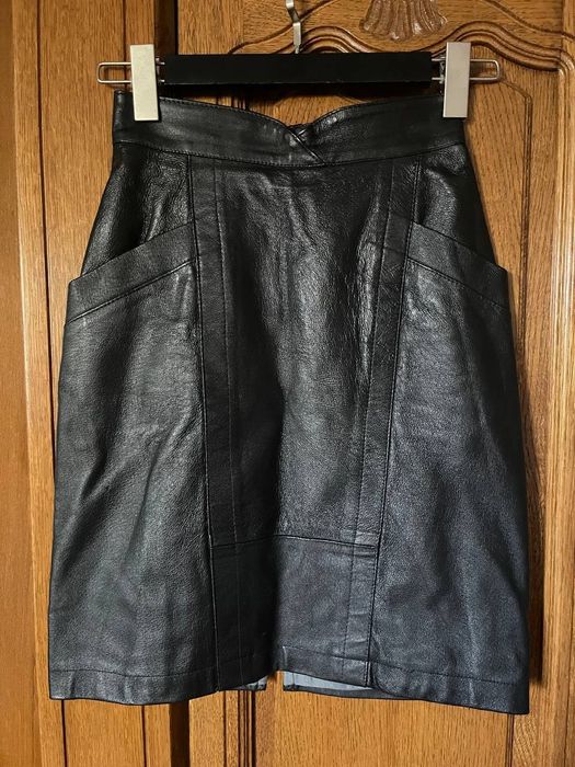 Юбка шкіряна чорна