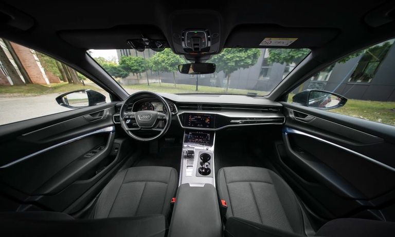 Продам Audi A6 2.0