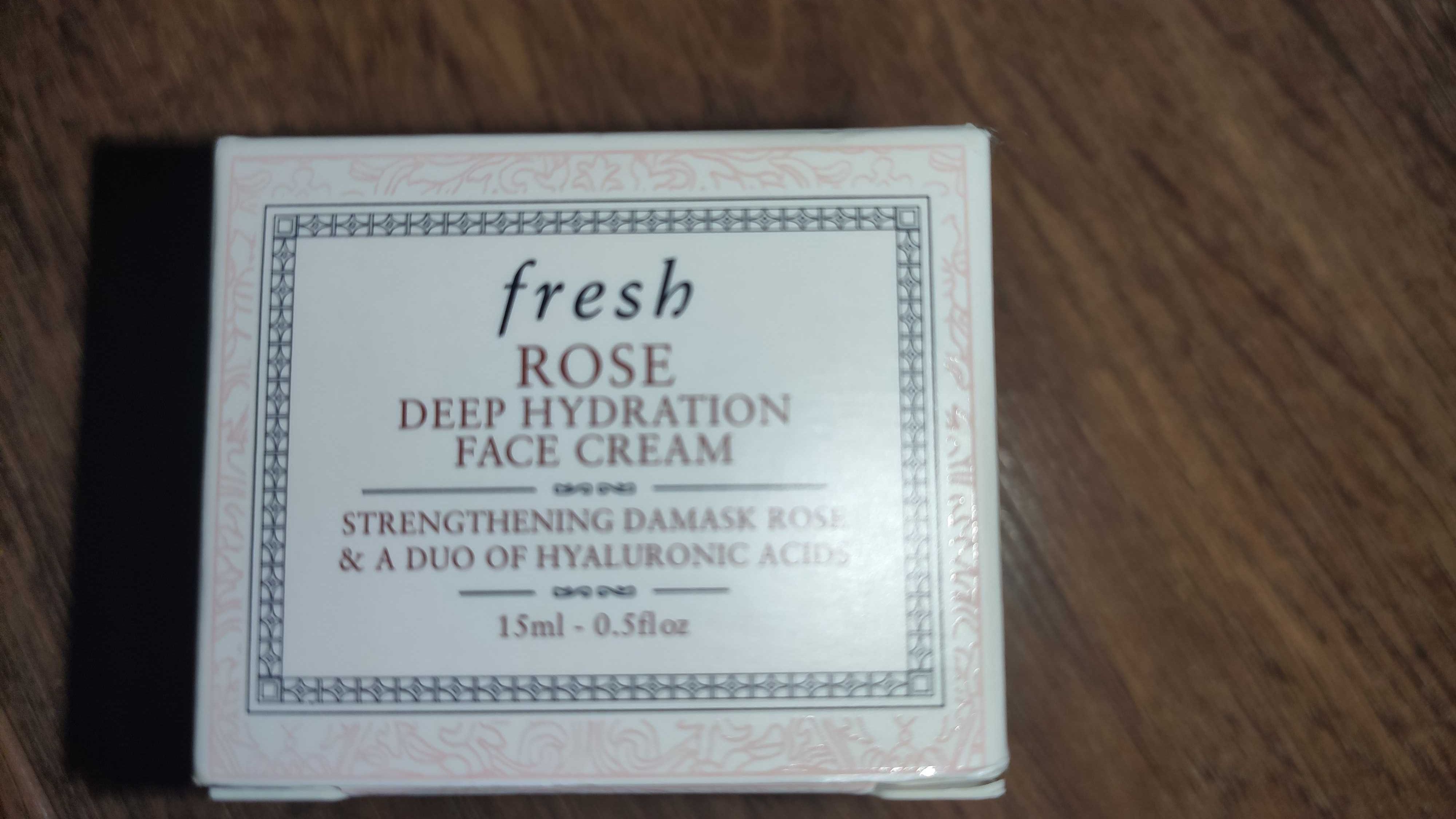 Nowy krem FRESH Rose Face Cream - z kwasem hialuronowym Sephora 15 ml
