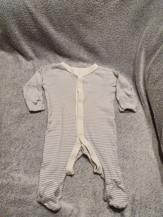 Śpiochy w paseczki z łapkami Marks & Spencer, rozm.62/68