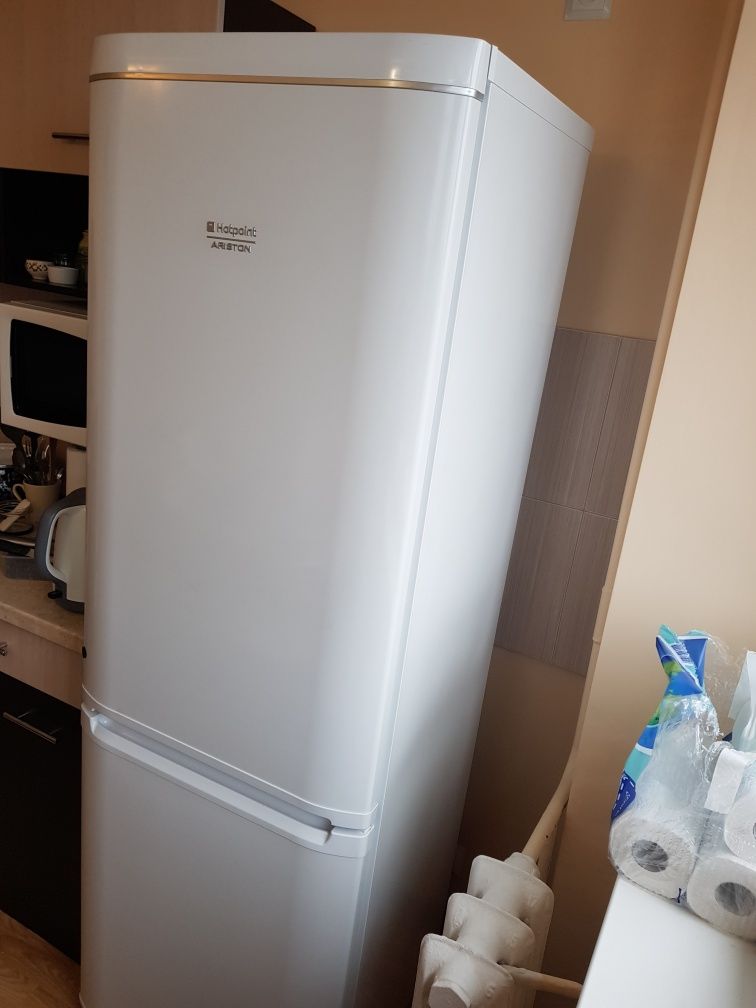 Ariston холодильник