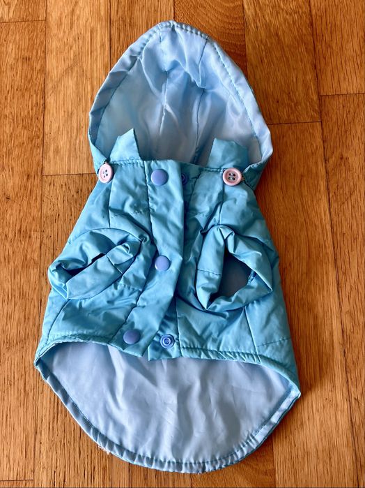 Capa de cão para chuva com capuz