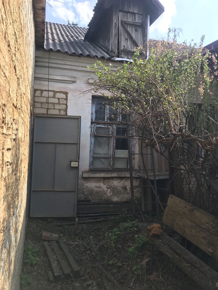 Продам котедж 1/4 будинку 17квартал