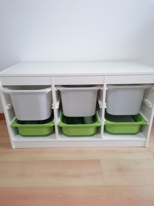 Móvel Ikea com arrumação