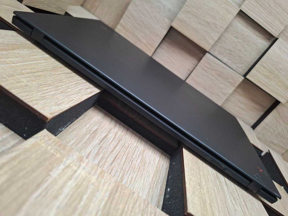 №5360 Ноутбук Lenovo ThinkPad X1 Carbon 6th 14"/i7-8650U/16Gb/SSD256