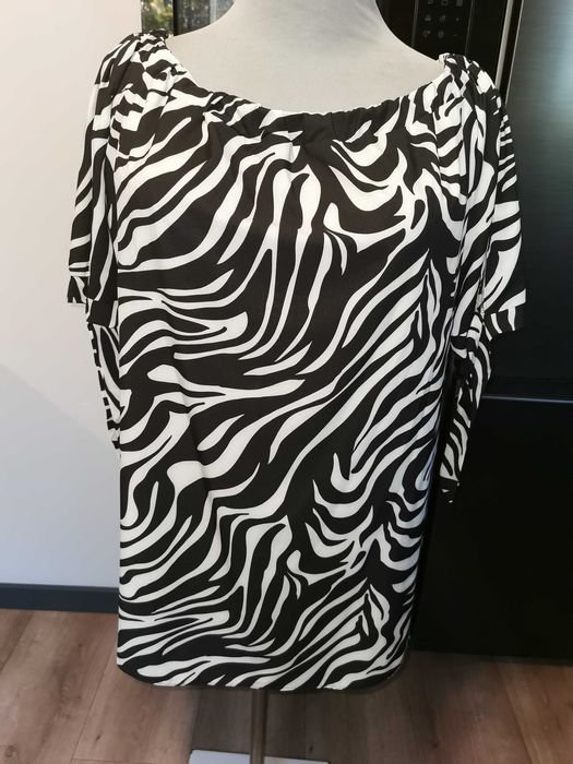 Bluzka hiszpanka roz. 52/56