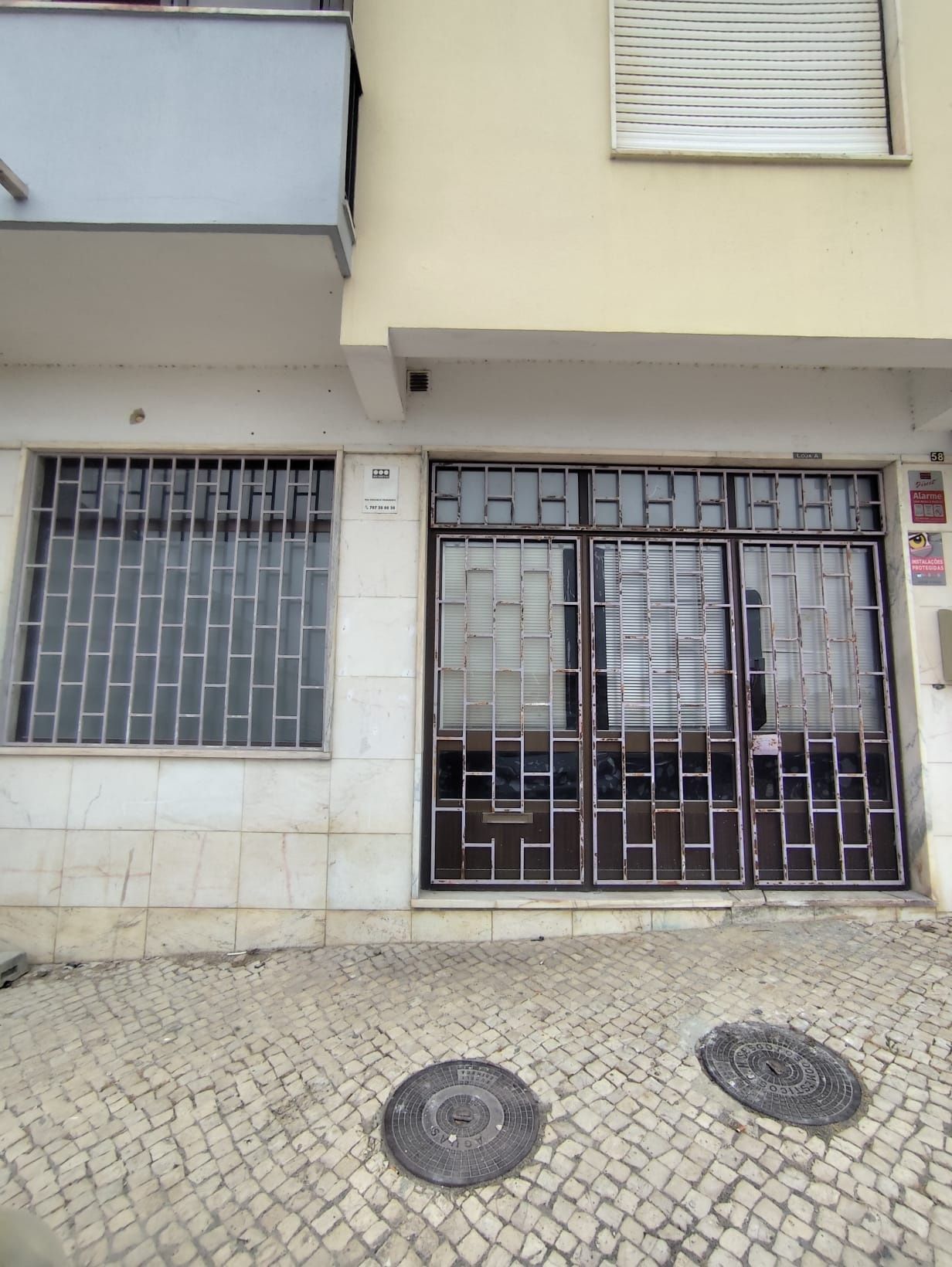 Alugo loja no Cacém